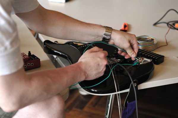 Workshop Guitar Modding by John Hegre