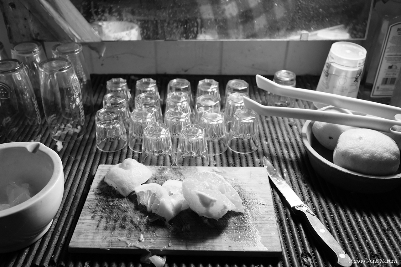 preparing some drinks