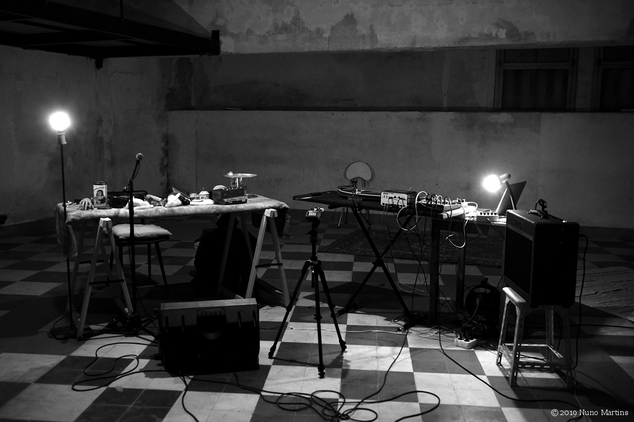 Anna Homler & Adriana Sá set