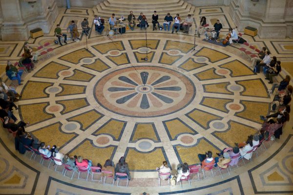 IKB Ensemble: Ernesto Rodrigues, António Chaparreiro, Armando Pereira, Bruno Parrinha, Carlos Santos, Guilherme Rodrigues, João Silva, José Oliveira, Maria Radich, Marian Yanchik, Miguel Mira, Nuno Morão, Nuno Torres & Yaw Tembe