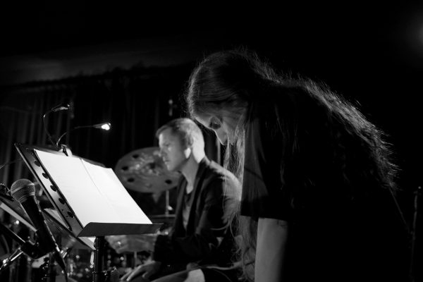 Inês Pereira & Peter Evans