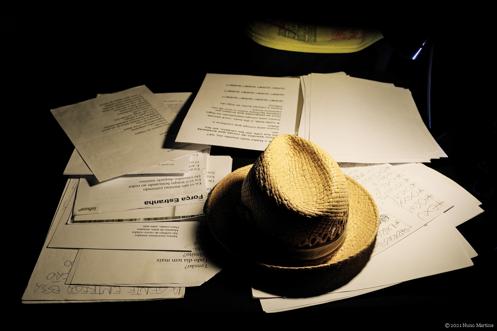 the hat and the texts