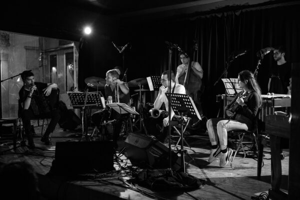 João Barradas, Peter Evans, Diogo Alexandre, Bernardo Tinoco, João Lobo, Ângela Flores Baltazar, Duarte Ventura