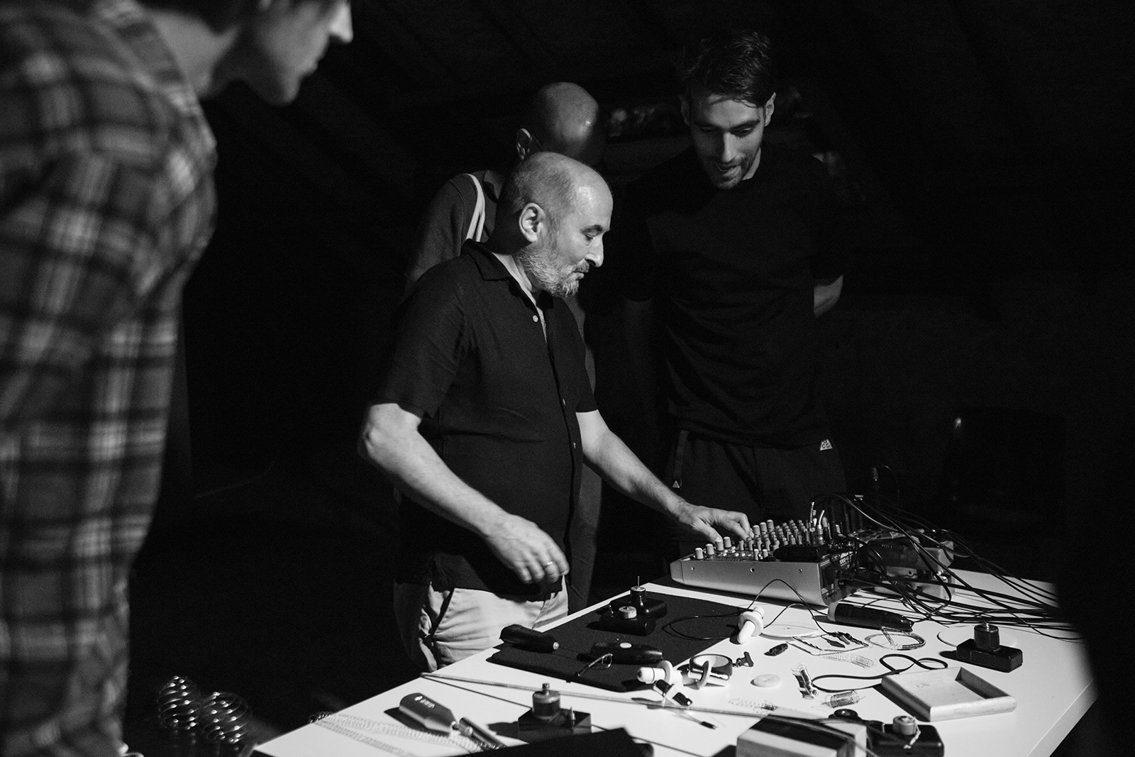 chating with the audience